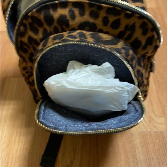 Leopard backpack - Picture 4 of 6